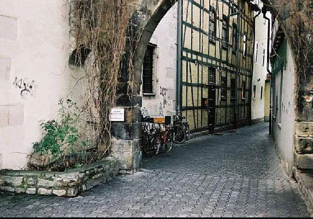 Durchgang Blick nach Westen