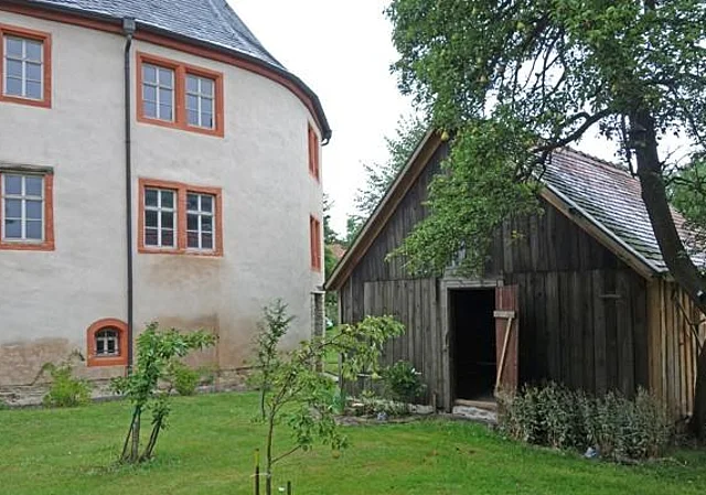 Südostseite und ehemaliger Kohlebunker