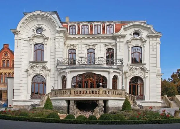 Weiße Villa Aschersleben 