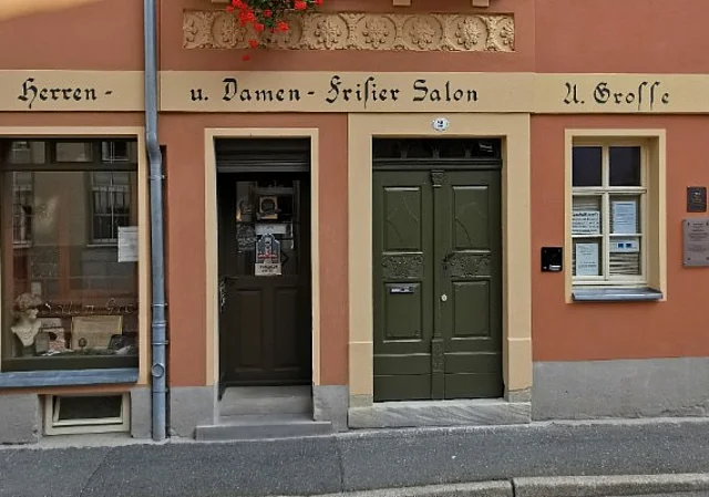Historischer Friseursalon Schaufenster
