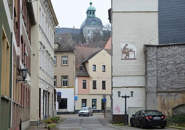 Nicolaistraße mit Blick zum Schloss nach Osten