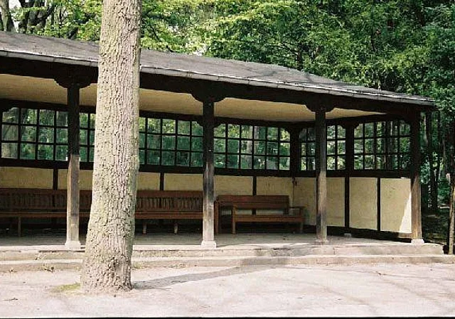 Hütte