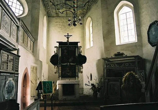 Kirchenraum, Altar