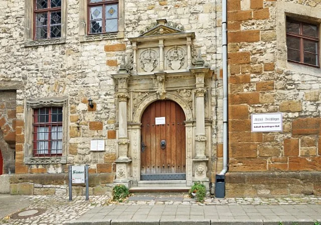 Portal Neues Schloss