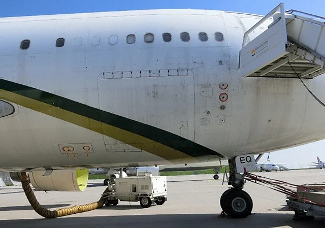 Airbus A310, außen
