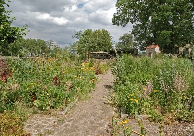 Kloster Posa, Garten
