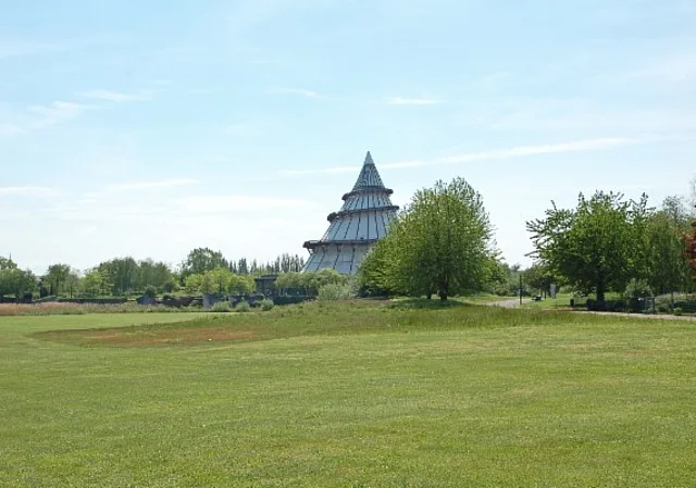 Jahrtausendturm, Nordost