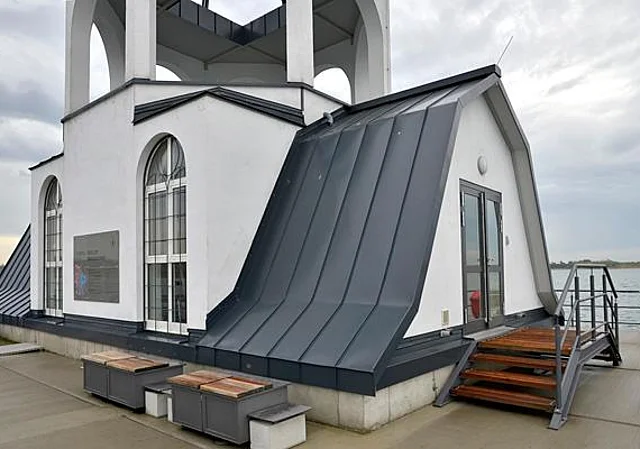 Zugang zum Hauptraum