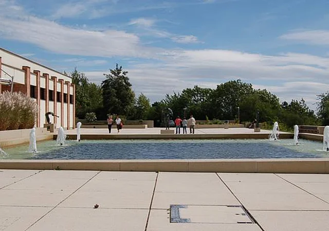 Terrasse mit Fontäne