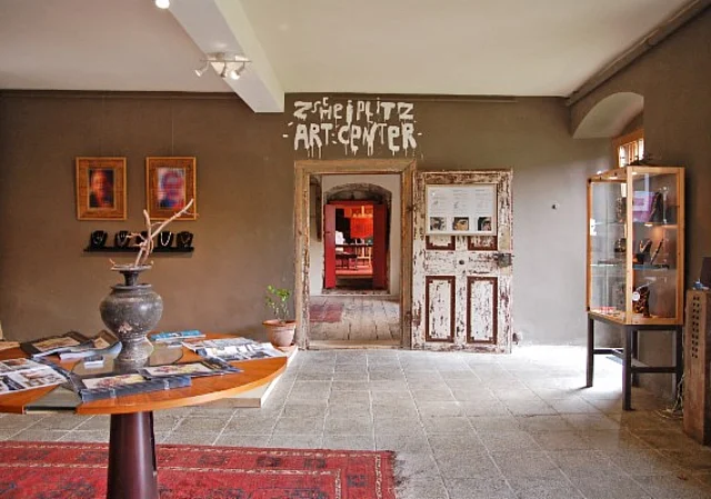 Kloster Zscheiplitz, Foyer