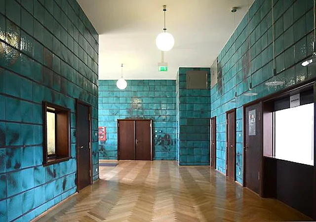Foyer, DG