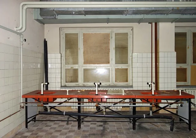 Lehrgebäude Operationsraum