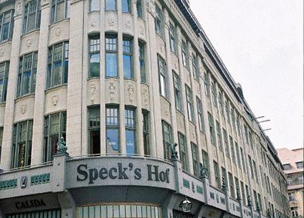 Specks Hof, Außenansicht von der Nikolaikirche 