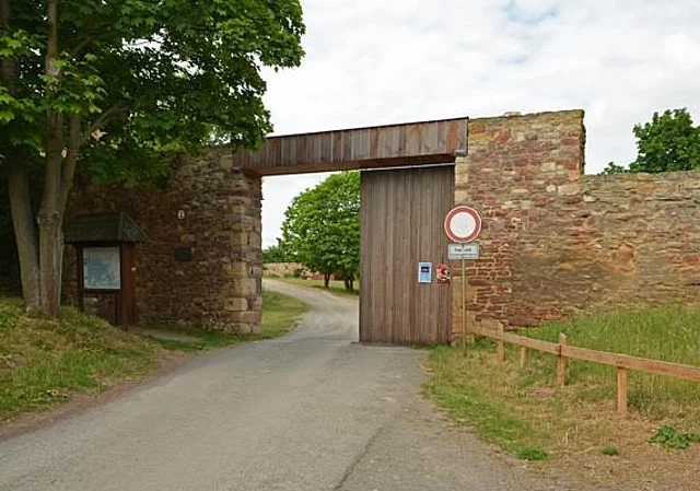 Torzufahrt, Nordost