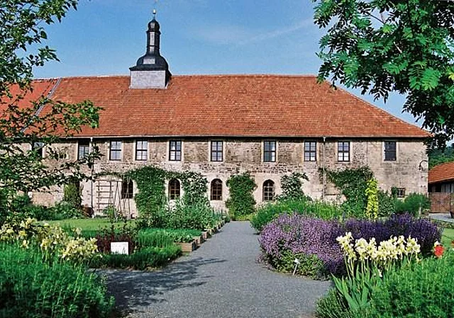Gemüsegarten, Blick zum östlichen Klausurgebäude nach Westen