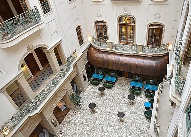 Atrium 