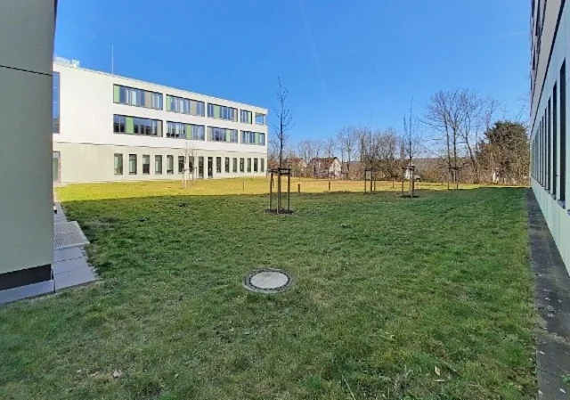 Innenhof Neubau und Erweiterungsbau