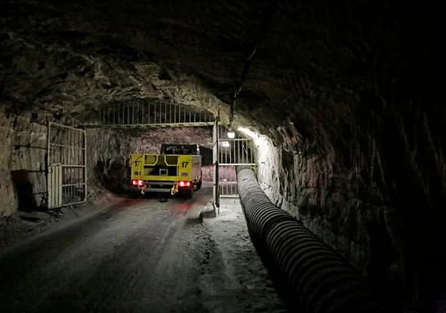 Zufahrt zur Kristallgrotte