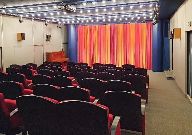Kommunales Kino mon ami Kinosaal