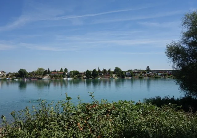 Blick zum Ostufer