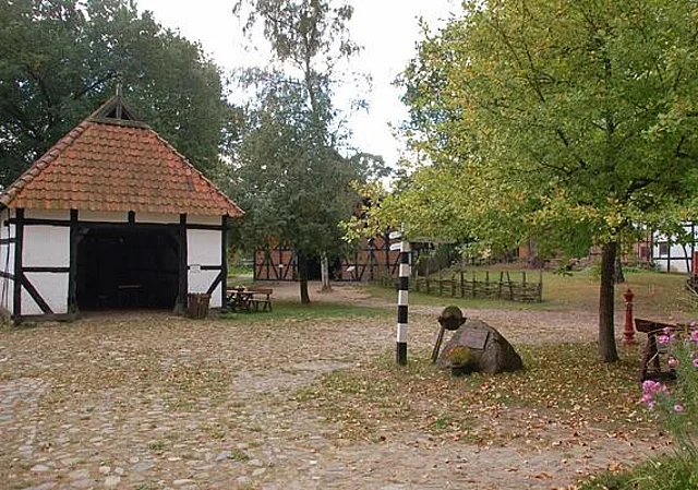 Hof Maxdorf: Schafstall