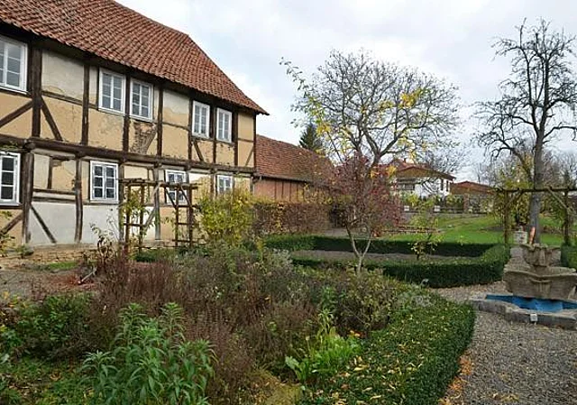 Bauerngarten nach Osten