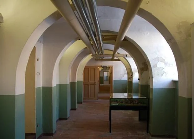 Gang im Kellergeschoss 