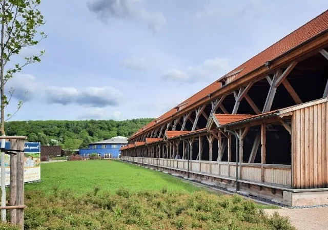 Westwand Rückseite