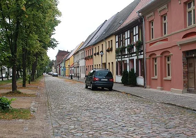Roßlau, Elbstraße nach Südwest