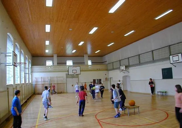 Sporthalle