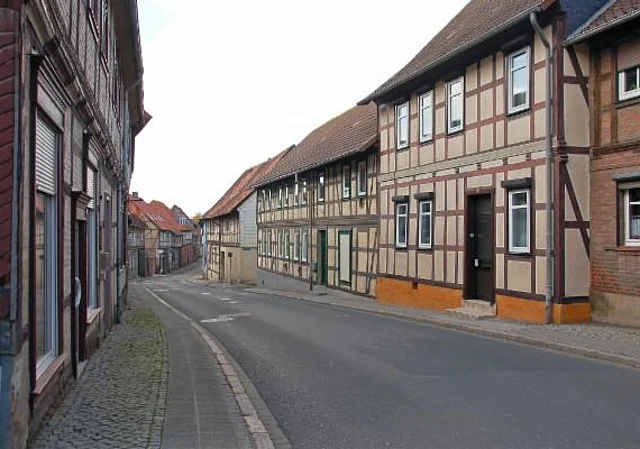 Derenburg, Halberstädter Straße