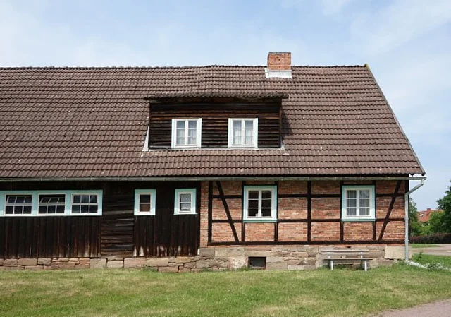 Neubauernhaus Rückseite