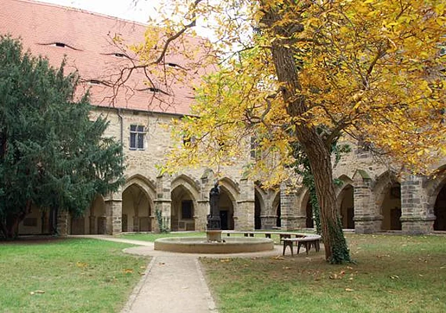 Kreuzhof nach Südost