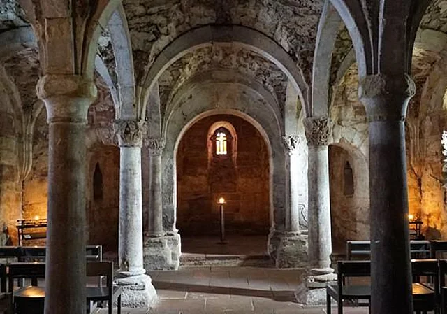 Kloster und Kaiserpfalz Memleben, Krypta
