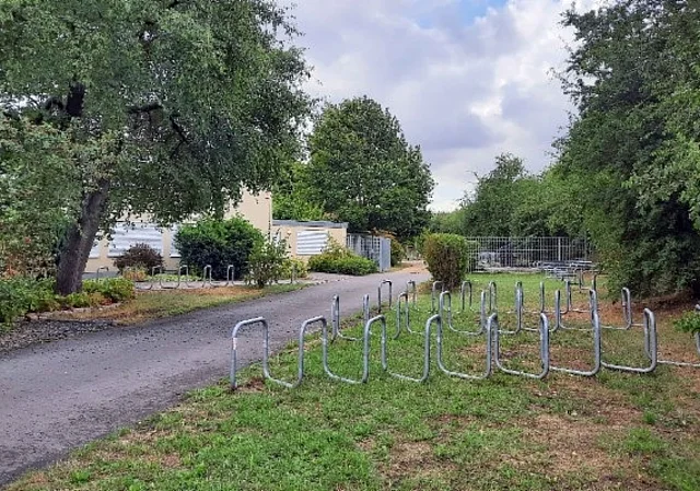 Eingang Fahrradständer
