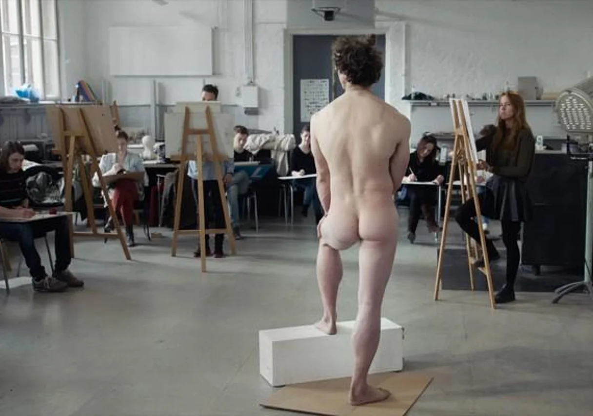 Max beim Aktkurs in der Leipziger School of Design