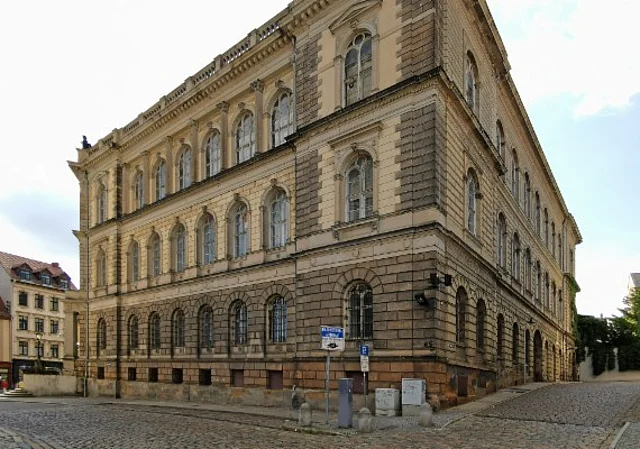 Ehemalige Landesbank Ansicht Friedrich-Eberth-Straße