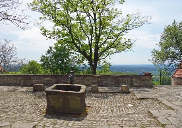 Brunnen