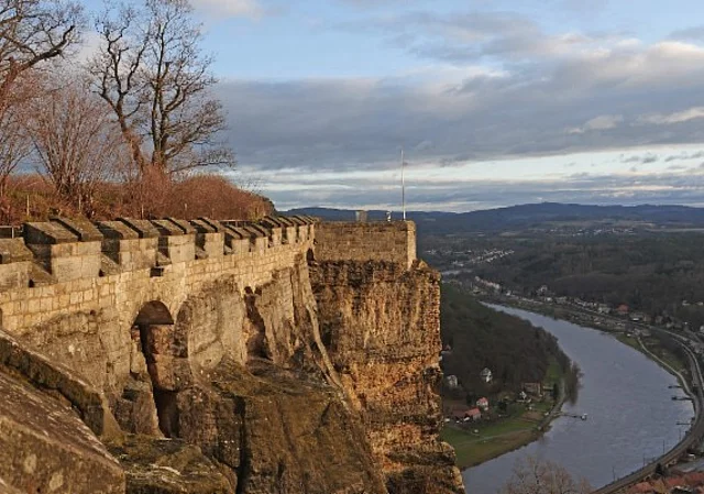 Aussichtspunkt "Königsnase" mit Elbeblick