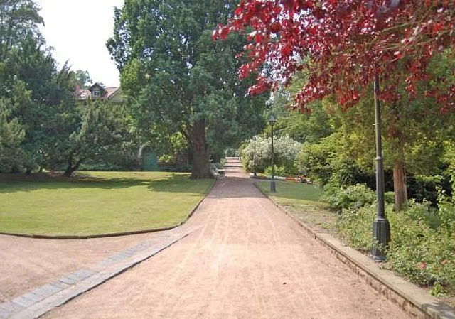 Weg zum Gärtnerhaus