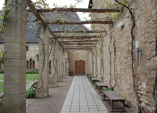 Kreuzhof, Westen 