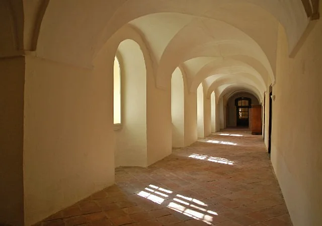Kreuzgang, Erdgeschoss