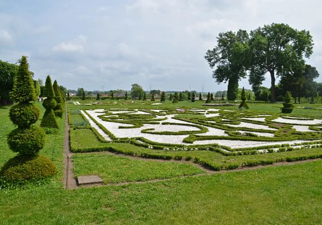 Barockgarten und Landschaftspark Hundisburg