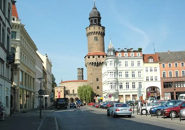 Obermarkt Görlitz, im Hintergrund Reichenbacher Turm und Kaisertrutz